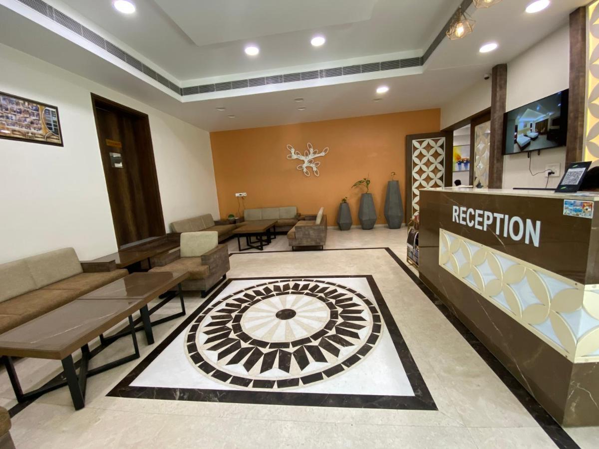 Apricot Hotel , Ahmedabad Exterior foto