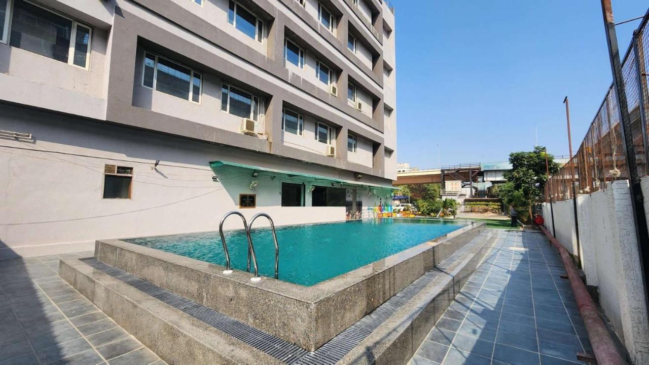 Apricot Hotel , Ahmedabad Exterior foto